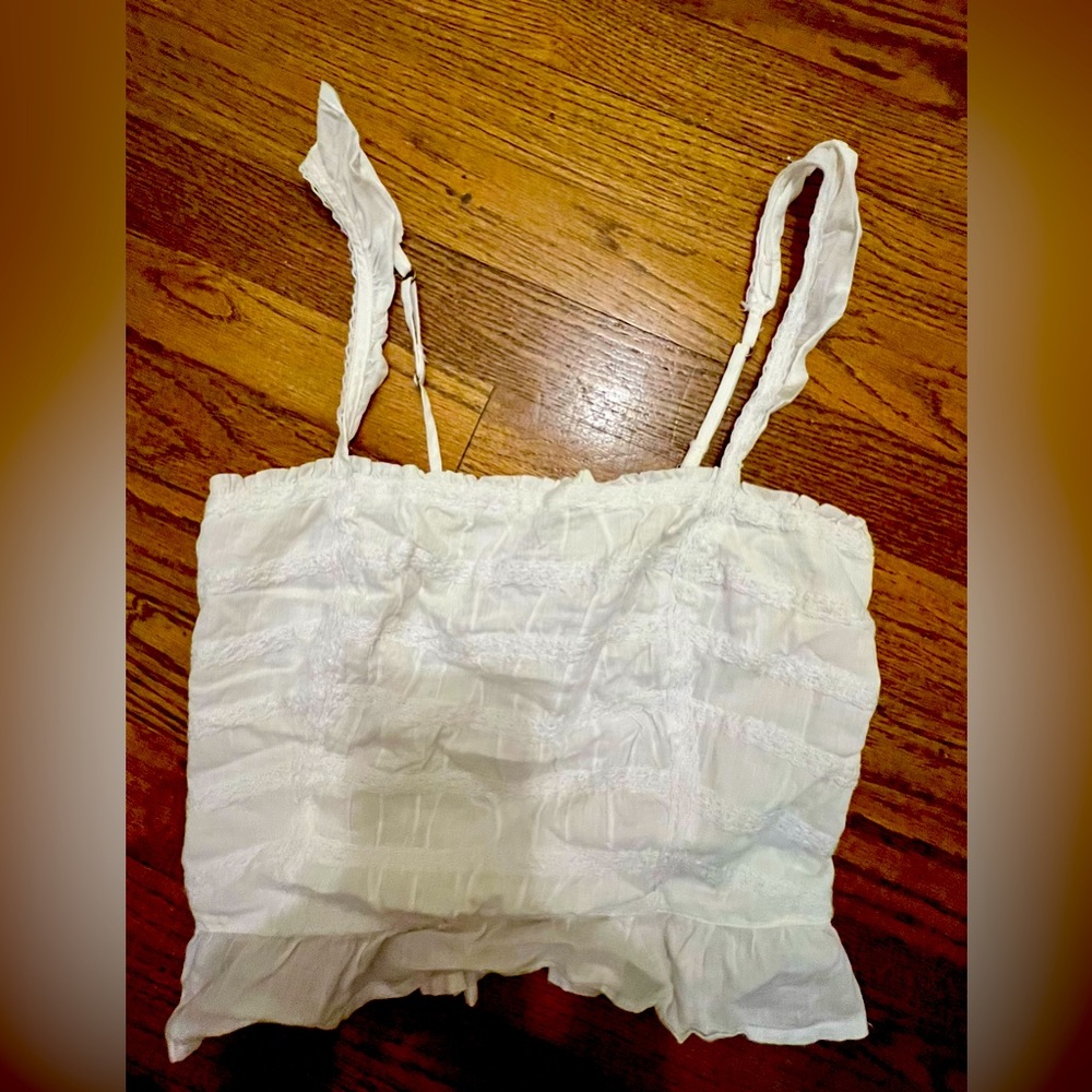 Abercrombie & Fitch cropped lace printed tank
